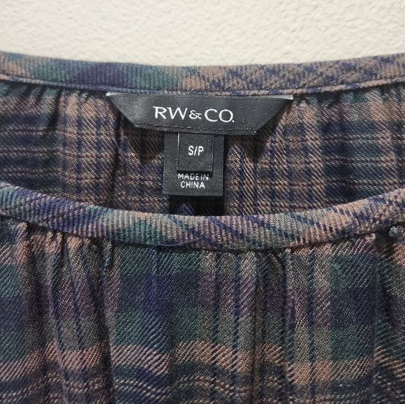 Chic long sleeve from RW&Co - Picture 3 of 4